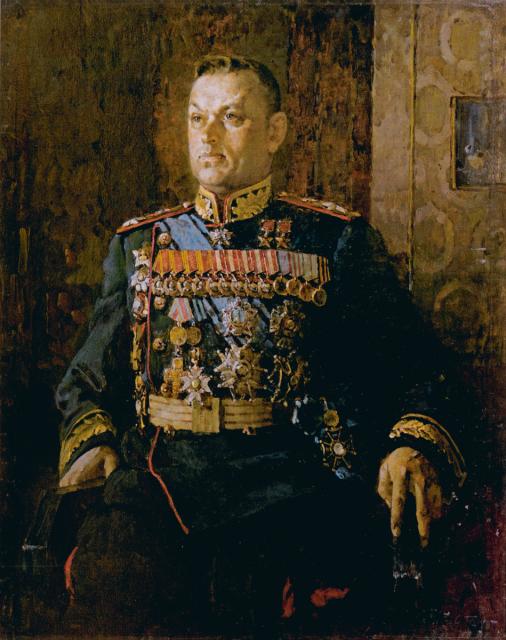 Константин Рокоссовский и его портрет. Медаль, степени, Ордена, Орден, кантом, красным, Союза, Советского, обшивались, крест, цвета, орденов, видим, ленте, Победы, Крест, носил, награды, медали, ордена