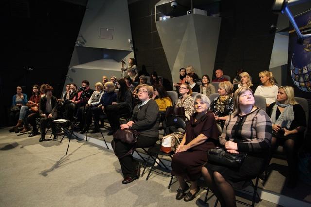 Бесплатная лекция "Портрет семьи" в Мультимедиа кинотеатре Русского музея