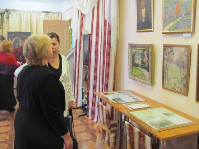 Выставка Александра Киселёва "Музы весны" в школе № 601