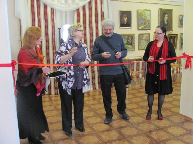 Выставка Александра Киселёва "Музы весны" в школе № 601