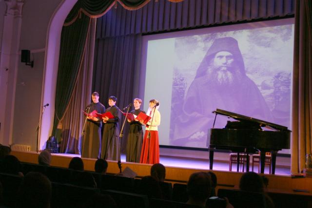 Студенты Тамбовской духовной семинарии отпраздновали День православной молодежи (IMG_6901.JPG)