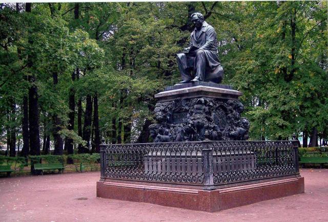 Памятник крылову летний сад санкт петербург