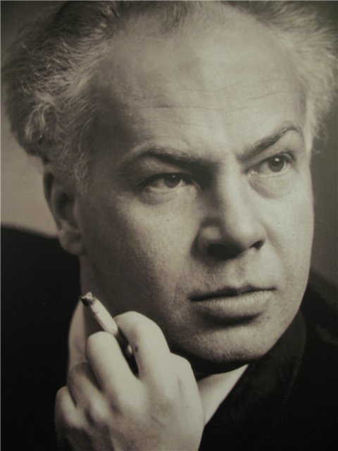 Владимир Серов